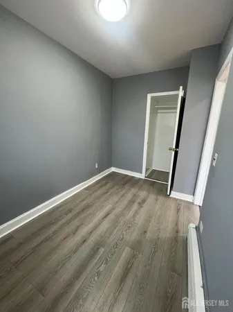 $2,800 | 387 Market Street, Perth Amboy, NJ 08861