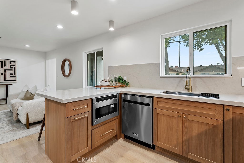 6091 Navajo Road Westminster, CA 92683 - Photo 9 of 50