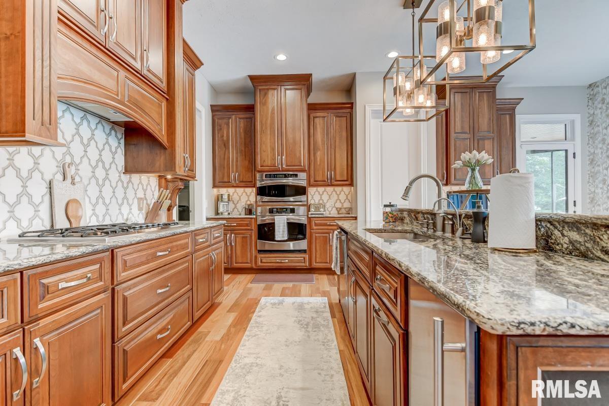 5140 Smith Road Pleasant Plains, IL 62677 - Photo 14 of 50 Gallery Image 14