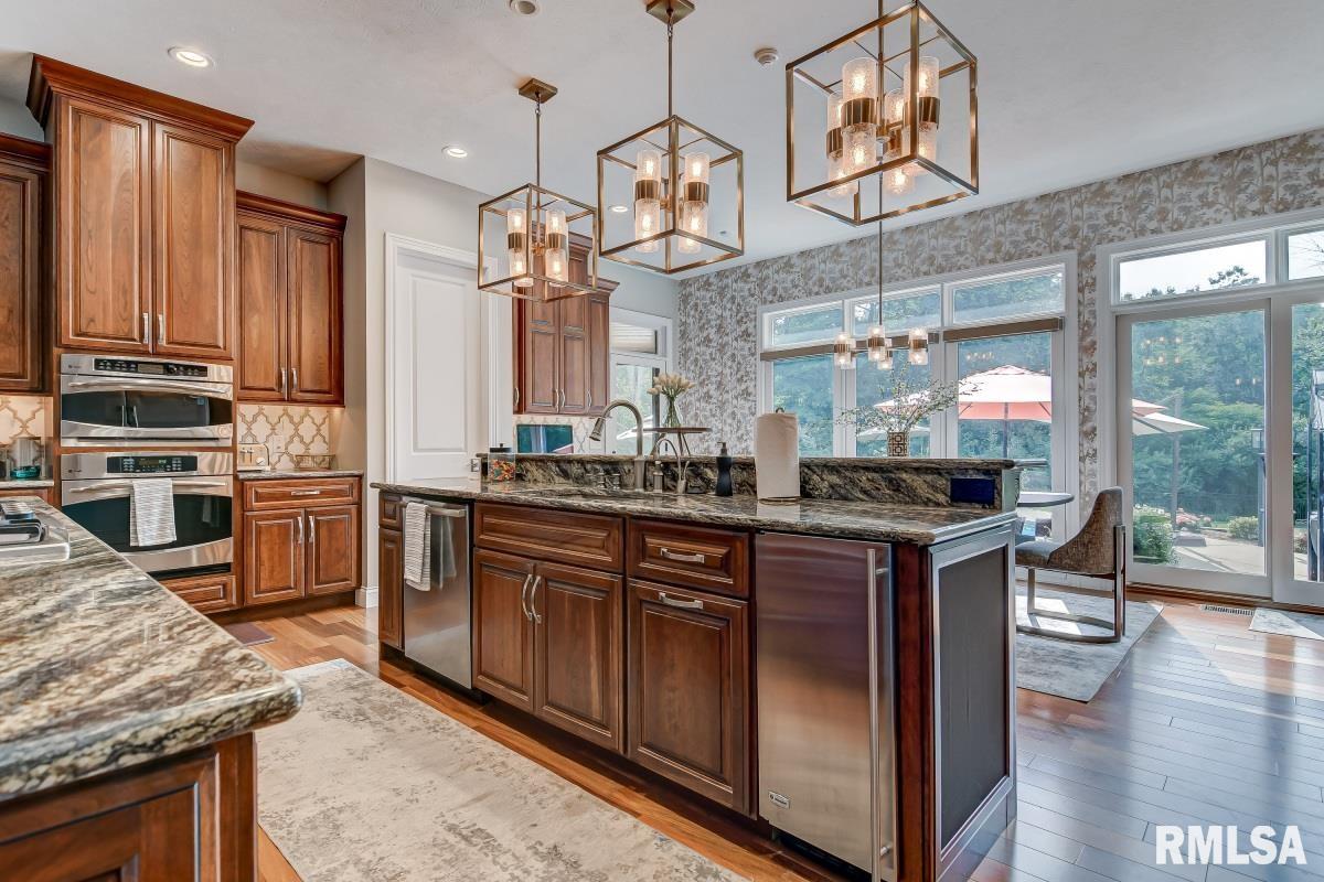 5140 Smith Road Pleasant Plains, IL 62677 - Photo 15 of 50 Gallery Image 15