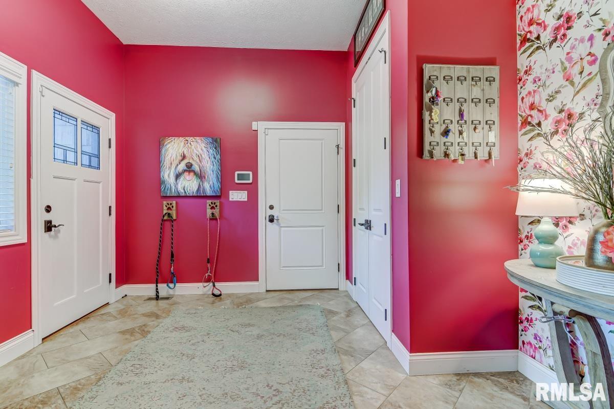 5140 Smith Road Pleasant Plains, IL 62677 - Photo 31 of 50 Gallery Image 31