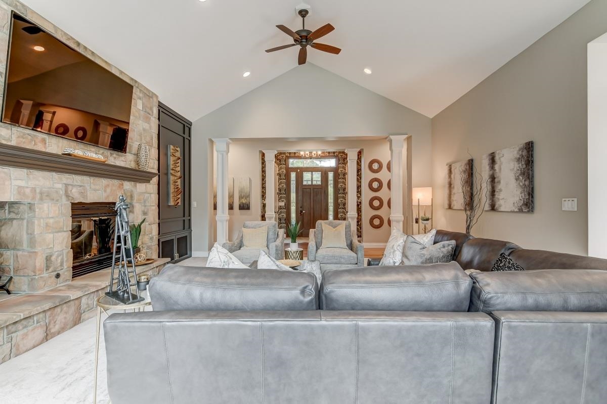 5140 Smith Road Pleasant Plains, IL 62677 - Photo 10 of 50 Gallery Image 10
