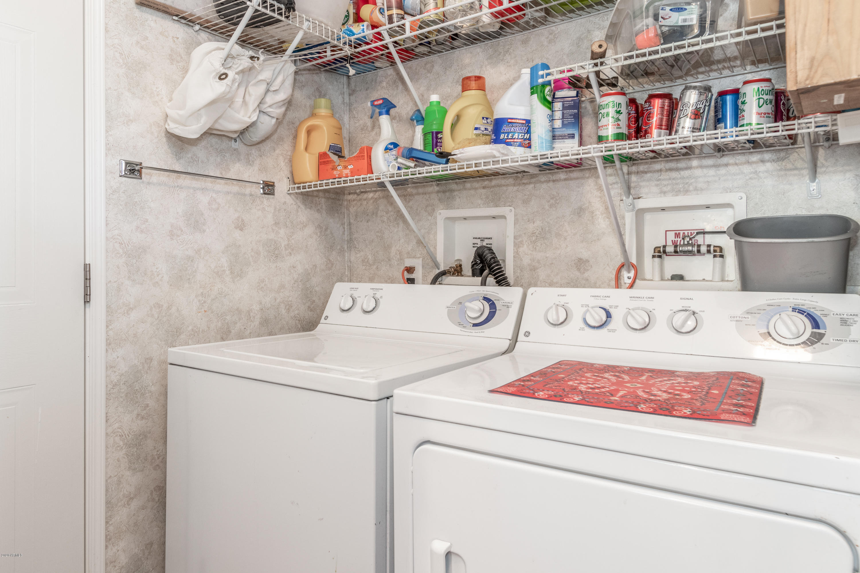 2940 Buckskin Road Overgaard, AZ 85933 - Photo 16 of 22 Laundry Room