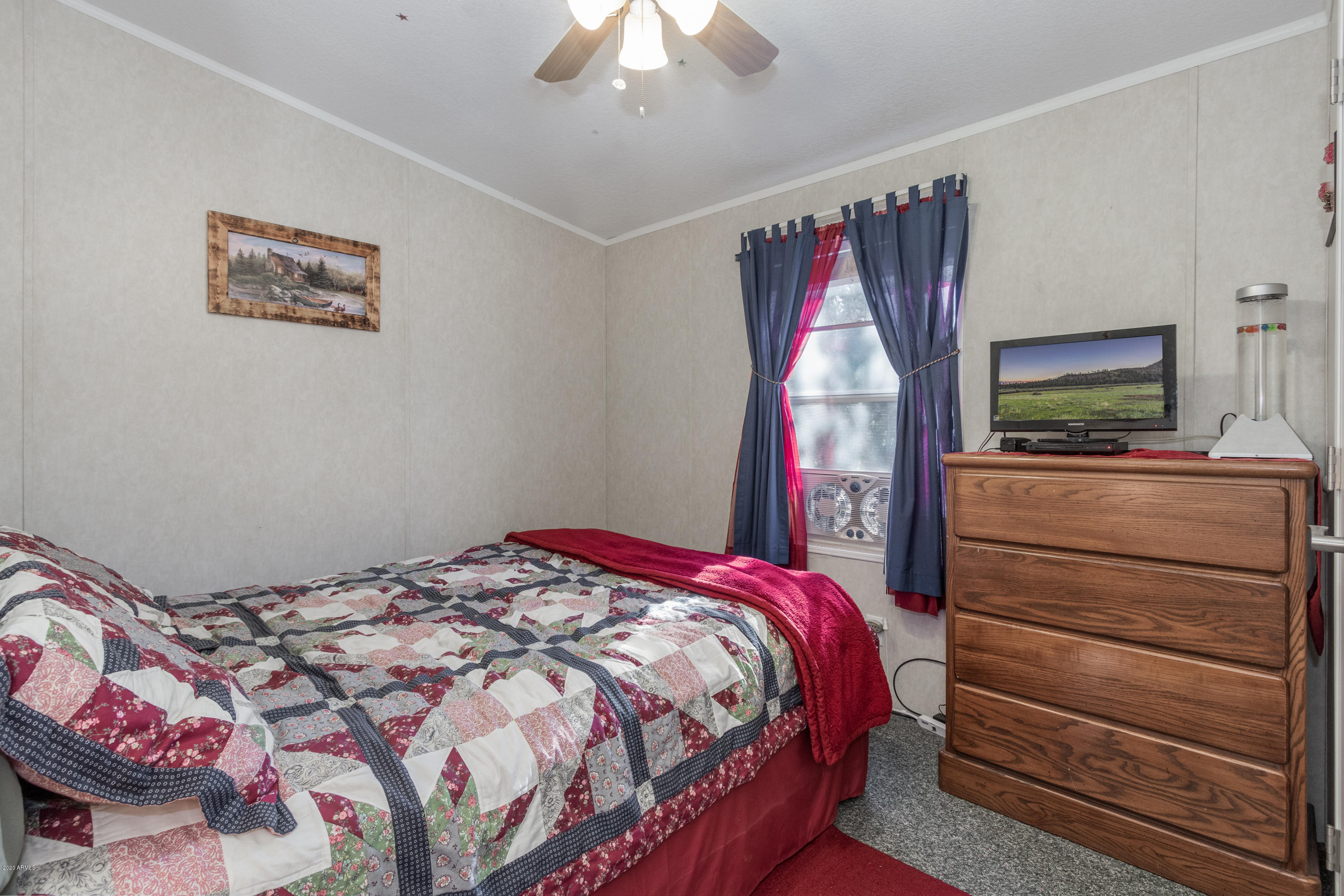 2940 Buckskin Road Overgaard, AZ 85933 - Photo 20 of 22 Bedroom 2