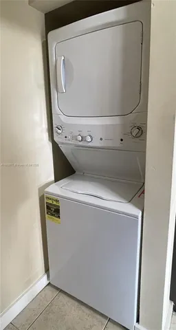 $2,000 | 15221 Southwest 80th Street, Unit 405, Miami, FL 33193