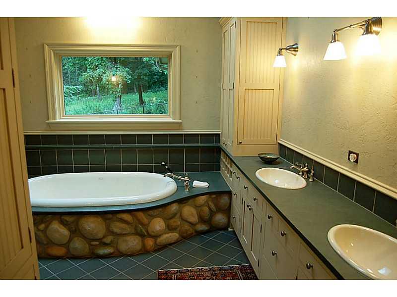 1090 Fox Chapel Road Fox Chapel, PA 15238 - Photo 17 of 25 Master Bath/Spa.