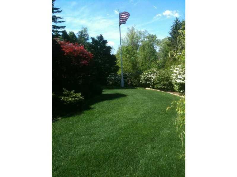 1090 Fox Chapel Road Fox Chapel, PA 15238 - Photo 23 of 25 Yard/Garden.