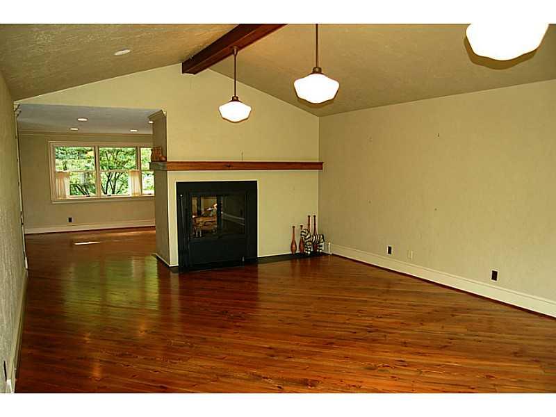 1090 Fox Chapel Road Fox Chapel, PA 15238 - Photo 10 of 25 Dining Room.