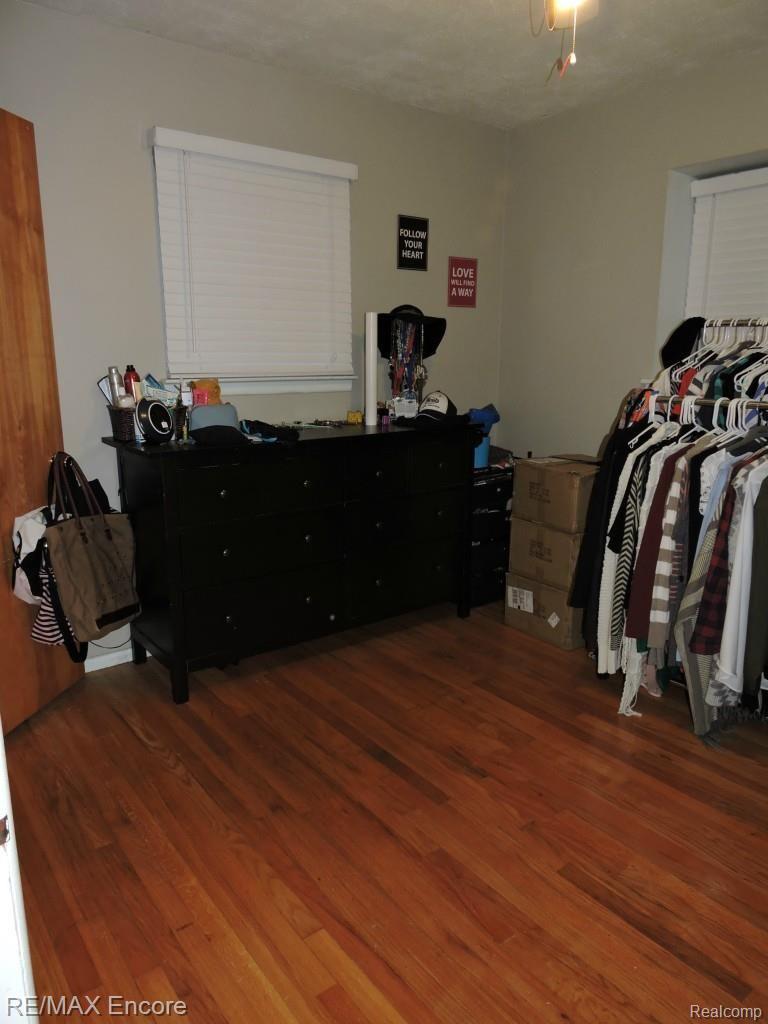 1007 Winifred Drive Holly, MI 48442 - Photo 15 of 21 Bedroom 2.jpg