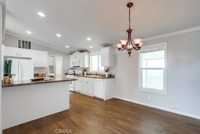 $305,000 | 3909 Reche Road, Unit 185, Fallbrook, CA 92028