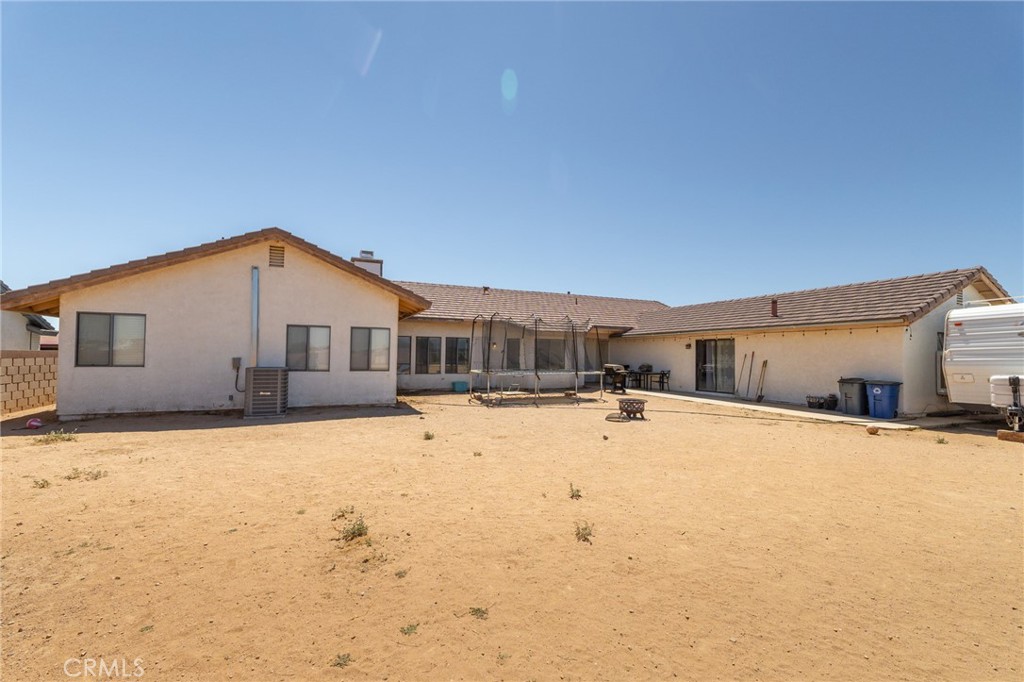 13382 Ivanpah Road Apple Valley, CA 92308 - Photo 37 of 45