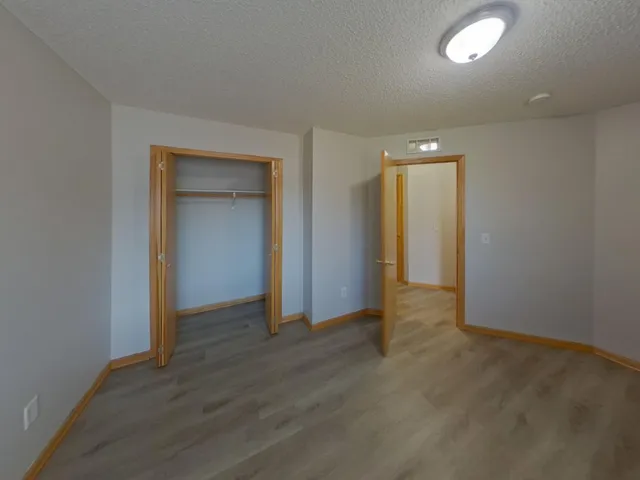 $2,439 | 16037 Flagstaff Avenue West, Lakeville, MN 55068