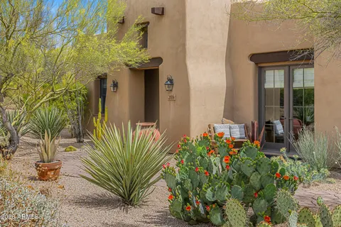 $2,250,000 | 8300 East Dixileta Drive, Unit 289, Scottsdale, AZ 85266