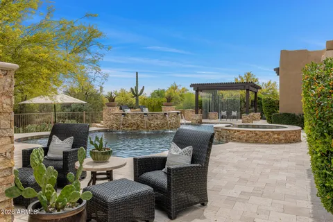 $2,250,000 | 8300 East Dixileta Drive, Unit 289, Scottsdale, AZ 85266