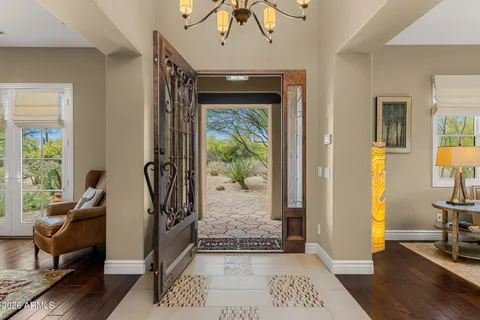 $2,250,000 | 8300 East Dixileta Drive, Unit 289, Scottsdale, AZ 85266