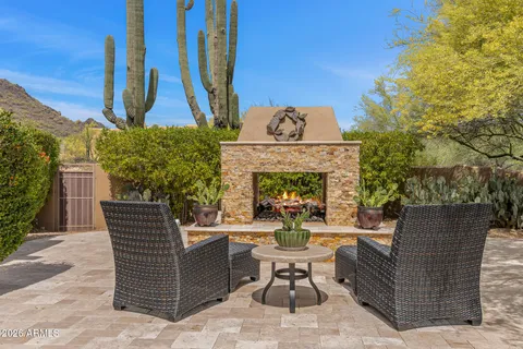 $2,250,000 | 8300 East Dixileta Drive, Unit 289, Scottsdale, AZ 85266