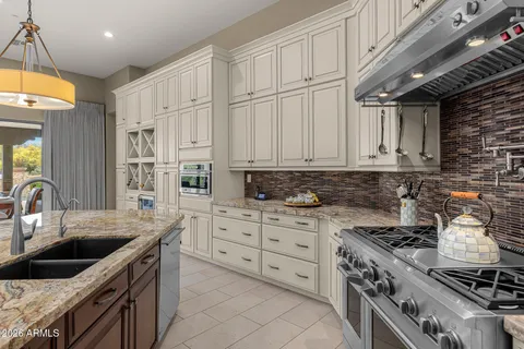 $2,250,000 | 8300 East Dixileta Drive, Unit 289, Scottsdale, AZ 85266