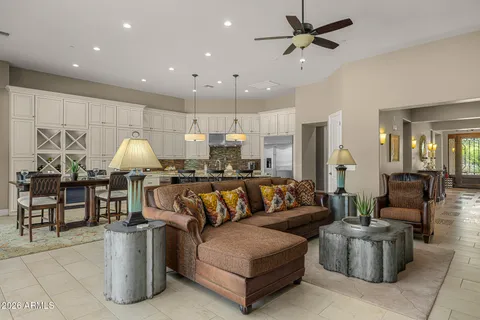 $2,250,000 | 8300 East Dixileta Drive, Unit 289, Scottsdale, AZ 85266