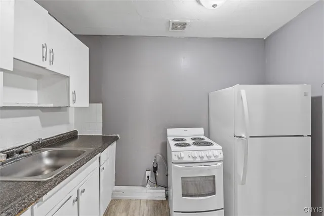 $1,150 | 505 Carbon Street, Unit 1, Syracuse, NY 13208