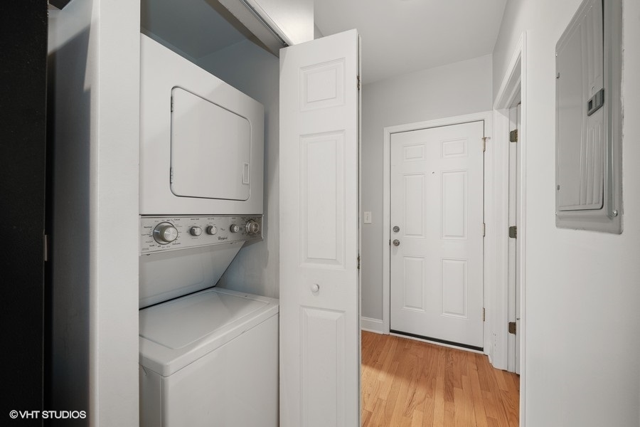 524 North Armour Street, Unit 2E Chicago, IL 60642 - Photo 7 of 19
