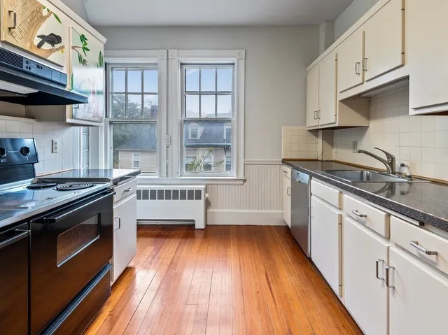 $700,000 | 135 Pleasant Street, Unit 34 PREV 13, Arlington, MA 02476