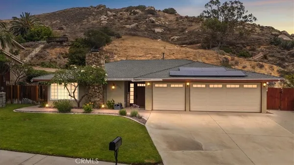 $799,888 | 5721 Peacock Lane, Riverside, CA 92505