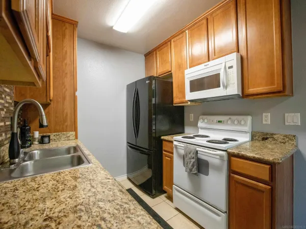 $365,000 | 1240 North Broadway, Unit 30, Escondido, CA 92026