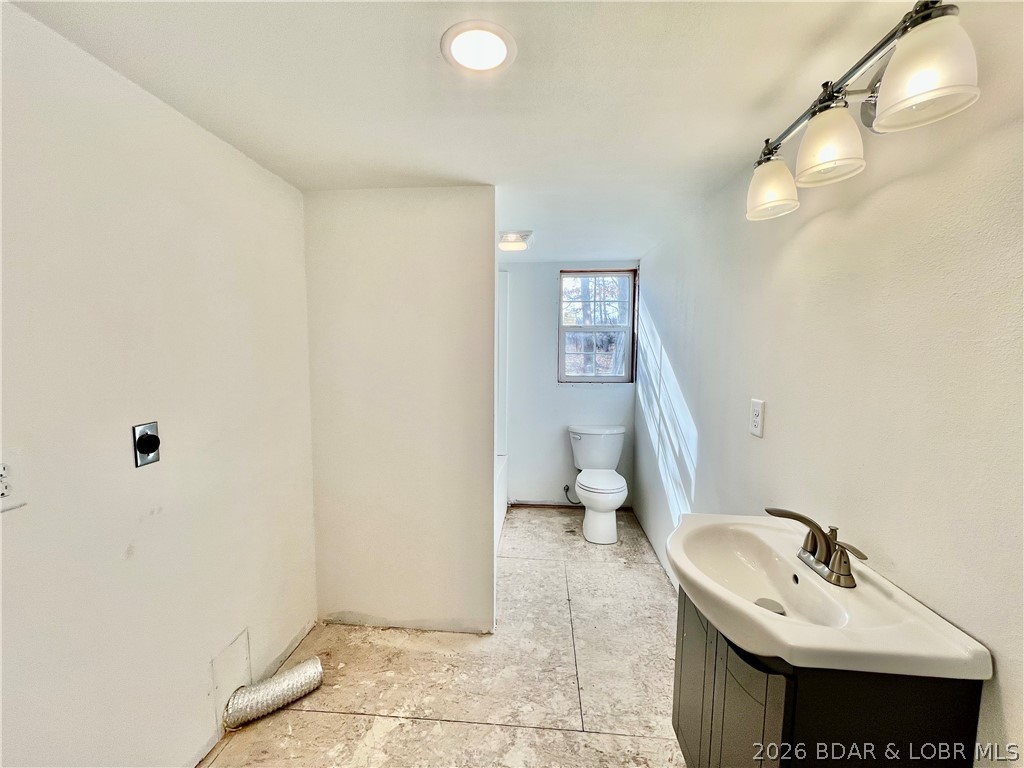 5872 Golden Nugget Road Stover, MO 65078 - Photo 6 of 11