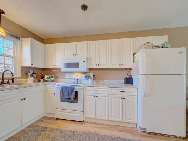 $215,000 | 63 Athol Street, Unit 63, Killingly, CT 06239