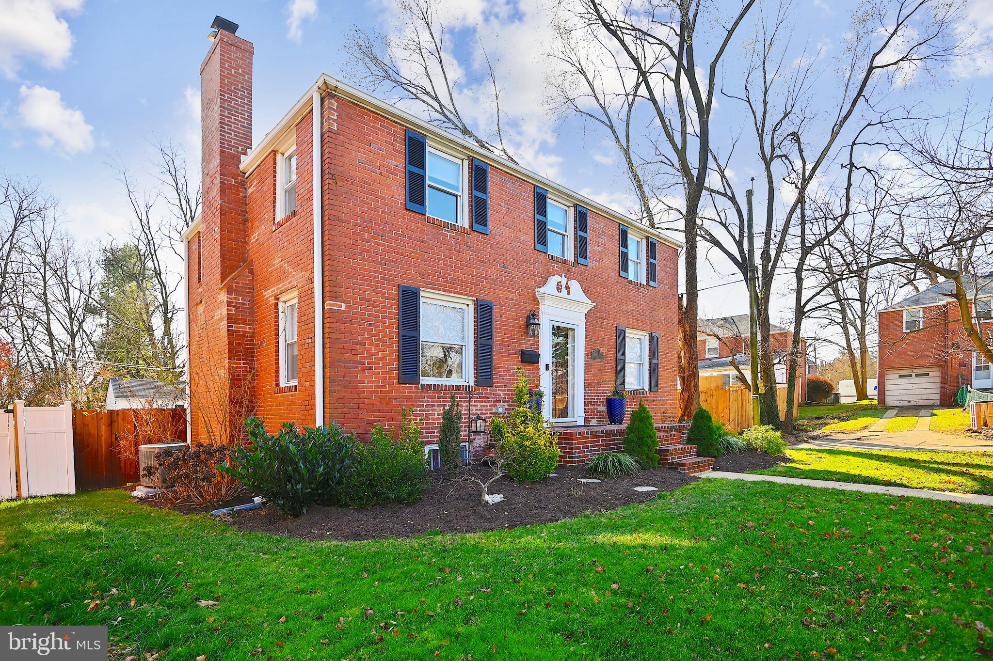 4111 Colonial Road Baltimore, MD 21208 - Photo 2 of 33 charming, classic 3br/2.5ba w/ all brick exterior