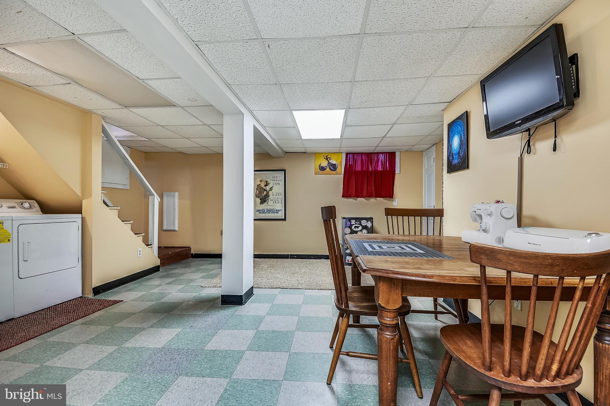 4111 Colonial Road Baltimore, MD 21208 - Photo 21 of 33 perfect spot for family game night!
