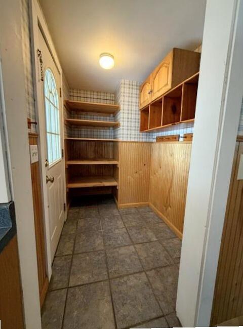 98 Rochester Street Berwick, ME 03901 - Photo 5 of 43 Mudroom entry