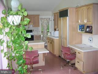 75 Lochatong Road Ewing, NJ 08628 - Photo 4 of 6 Gallery Image 4
