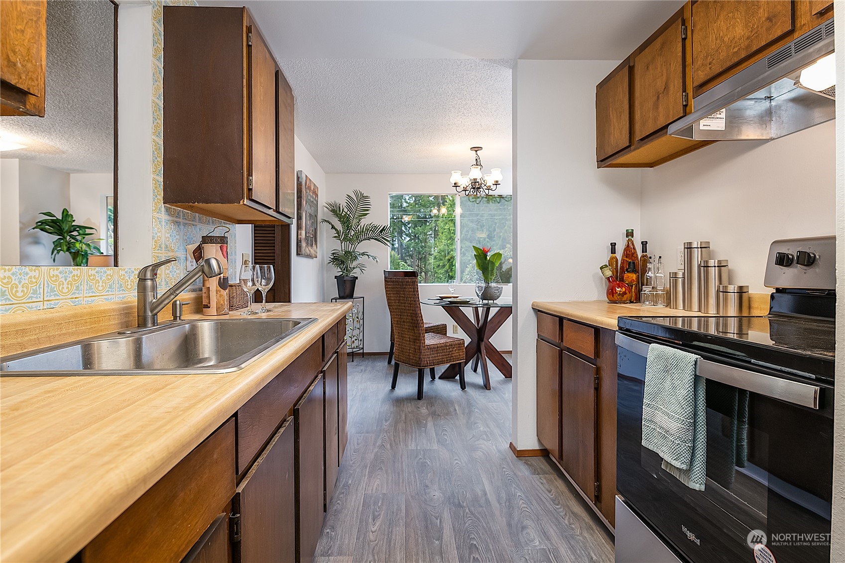 13402 191st Avenue Southeast Renton, WA 98059 - Photo 6 of 28 Gallery Image 6