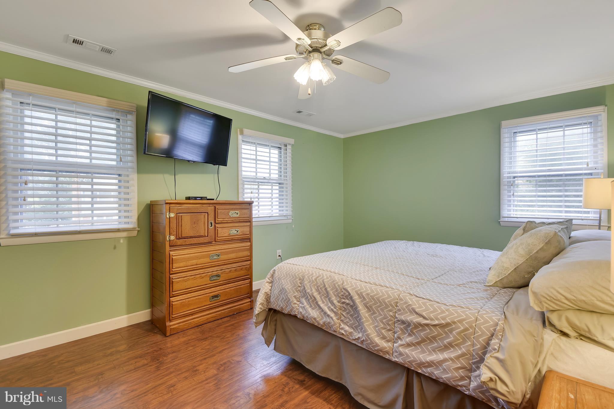 432 Ruth Road Arnold, MD 21012 - Photo 13 of 56 Plenty of windows make this a bright home!