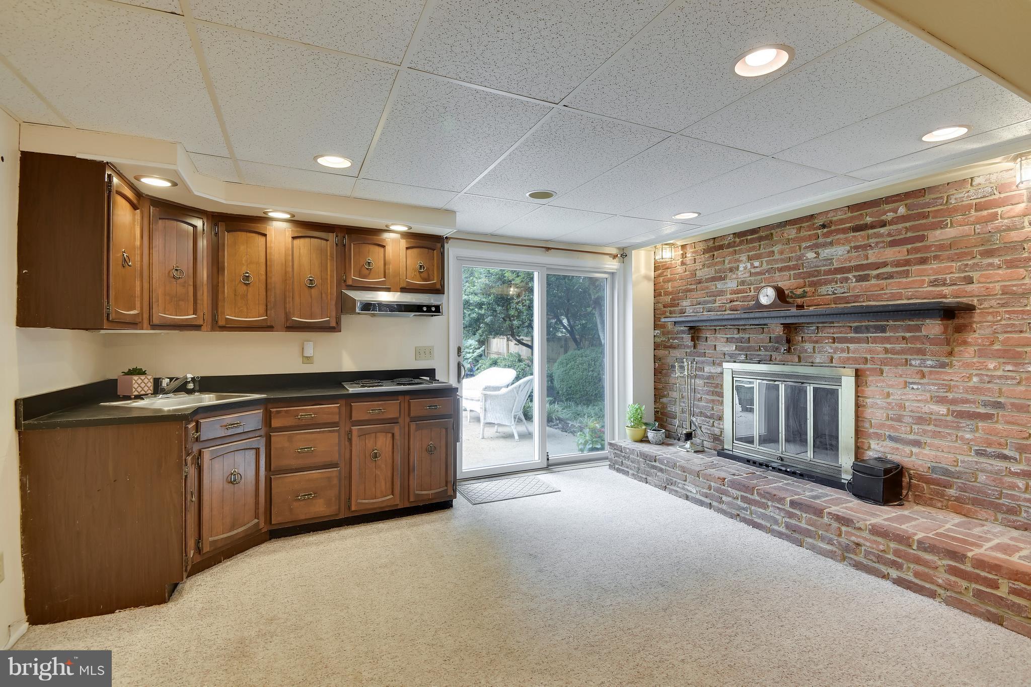 432 Ruth Road Arnold, MD 21012 - Photo 22 of 56 Main level kitchen from slider off driveway-in-law