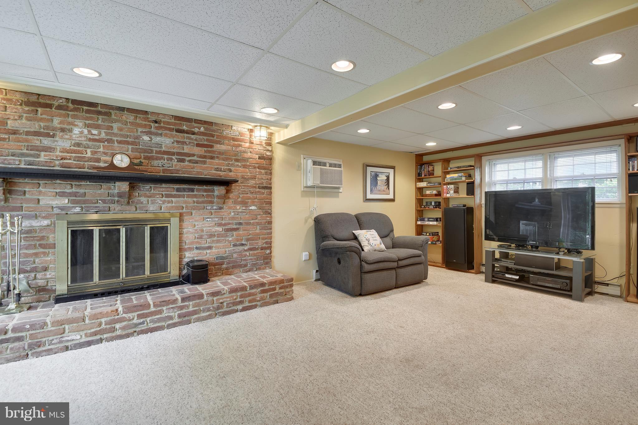 432 Ruth Road Arnold, MD 21012 - Photo 27 of 56 Bricked wall w/mantle wood burning fireplace.