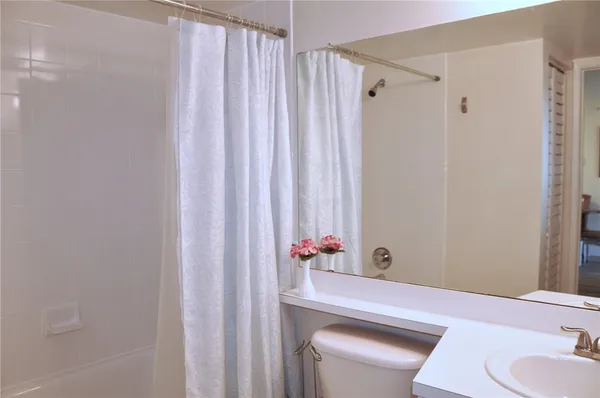 $2,250 | 1590 South 42ND Circle, Unit 108, Vero Beach, FL 32967