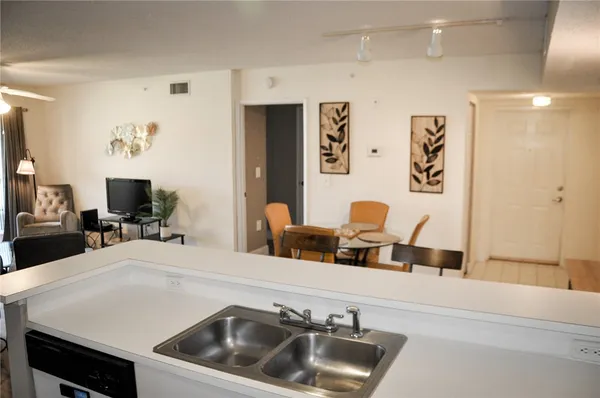 $2,250 | 1590 South 42ND Circle, Unit 108, Vero Beach, FL 32967