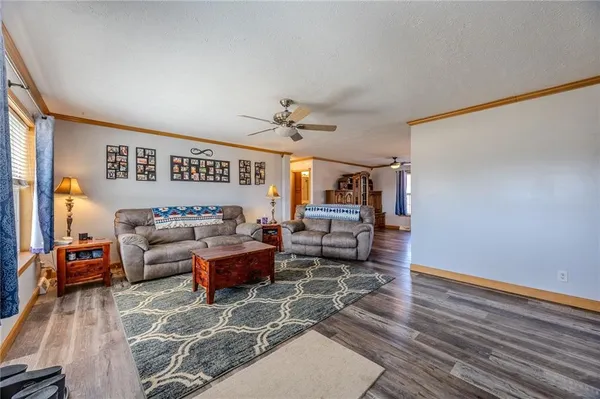 $575,000 | 28345 Sapphire Drive, Richland, MO 65556