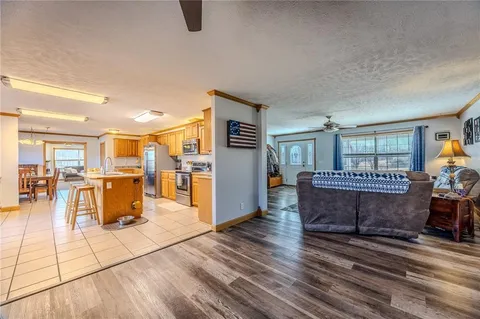 $575,000 | 28345 Sapphire Drive, Richland, MO 65556