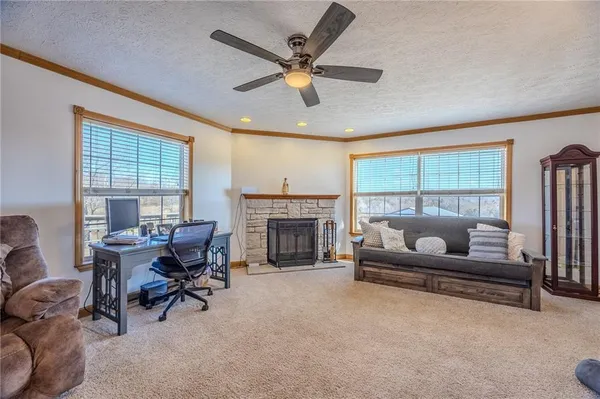 $575,000 | 28345 Sapphire Drive, Richland, MO 65556