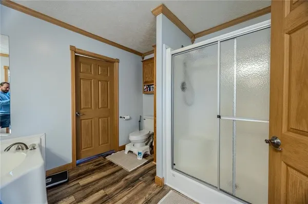 $575,000 | 28345 Sapphire Drive, Richland, MO 65556
