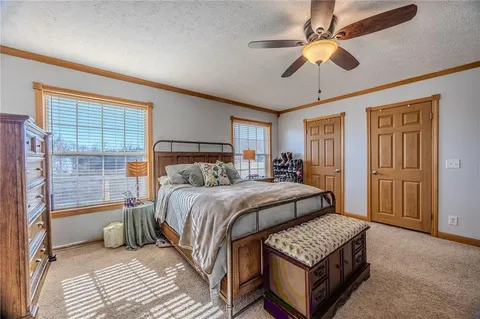 $575,000 | 28345 Sapphire Drive, Richland, MO 65556