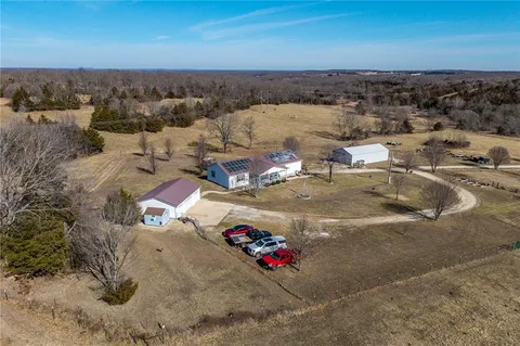 $575,000 | 28345 Sapphire Drive, Richland, MO 65556