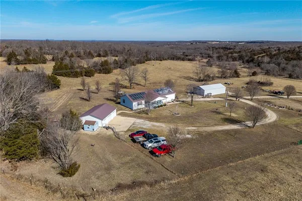 $575,000 | 28345 Sapphire Drive, Richland, MO 65556