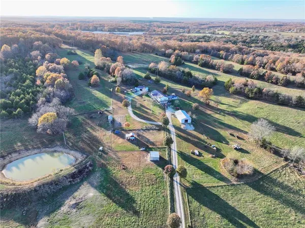 $575,000 | 28345 Sapphire Drive, Richland, MO 65556