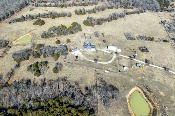 $575,000 | 28345 Sapphire Drive, Richland, MO 65556