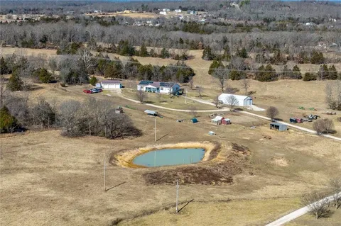 $575,000 | 28345 Sapphire Drive, Richland, MO 65556