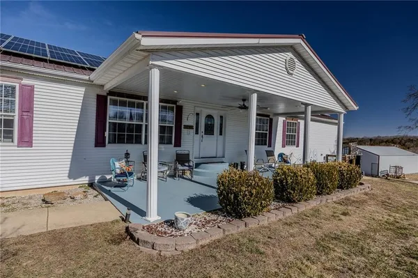 $575,000 | 28345 Sapphire Drive, Richland, MO 65556